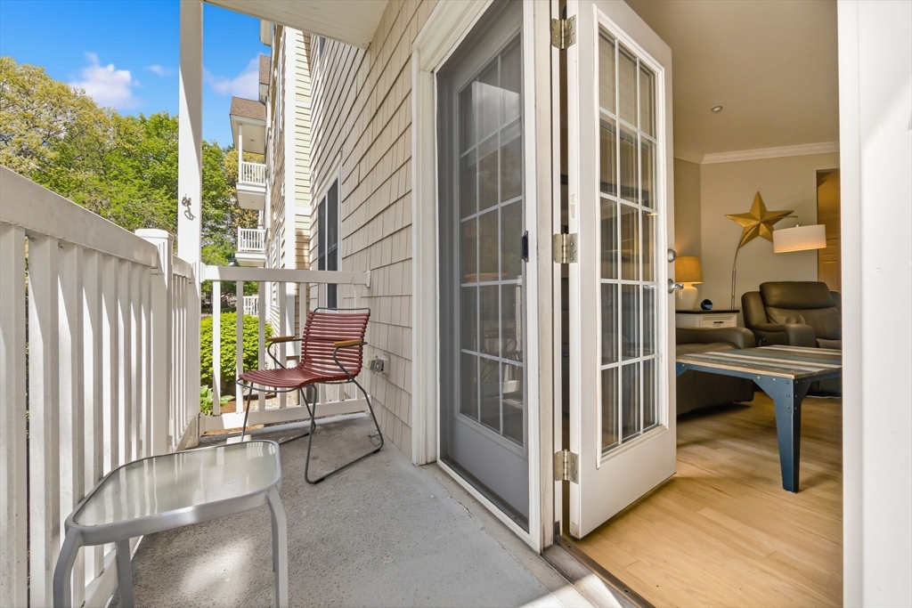 5 Woodman Way # 107