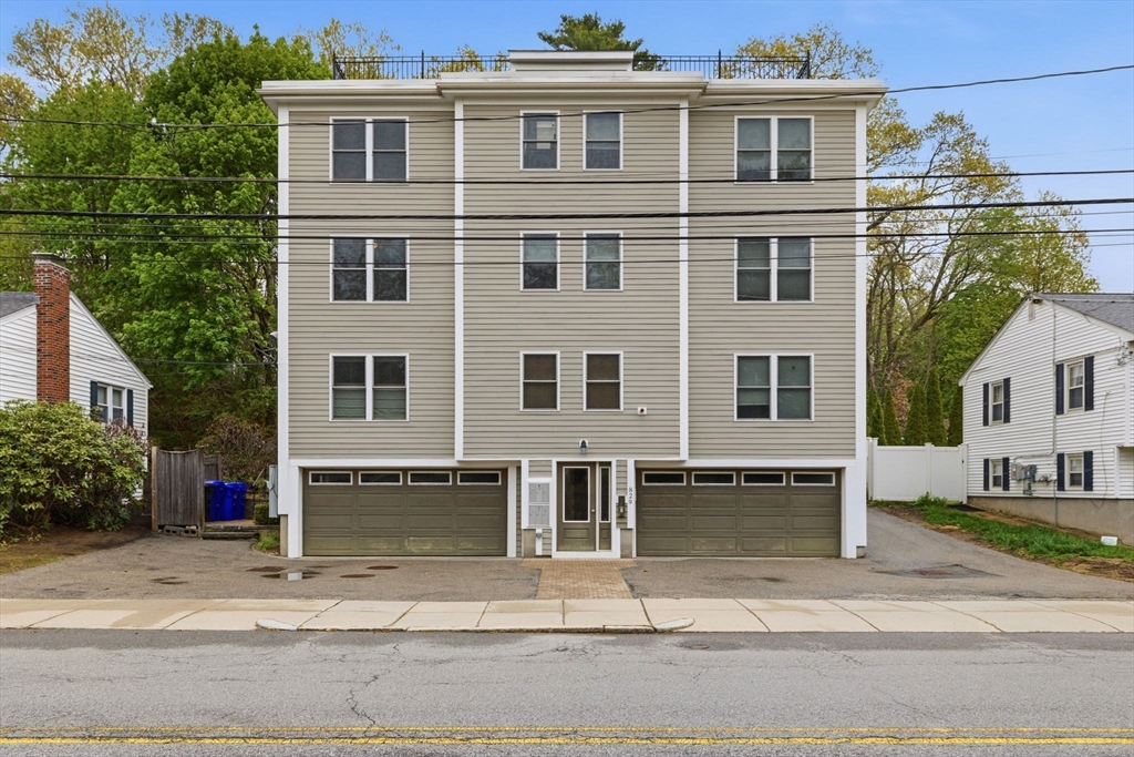 829 Lagrange St # 3
