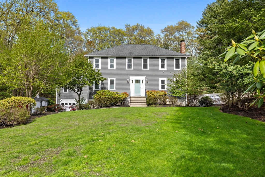 25 Towpath Dr
