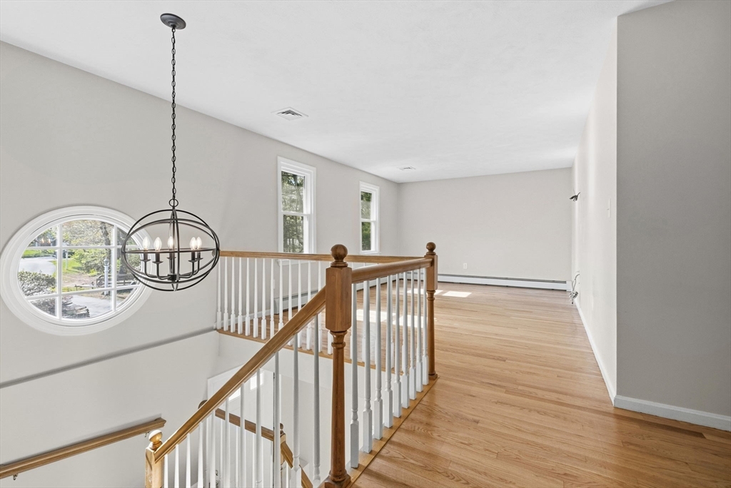 25 Towpath Dr