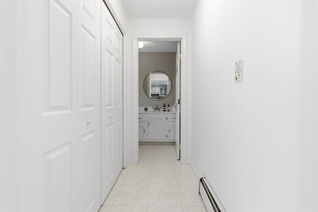 25 Towpath Dr
