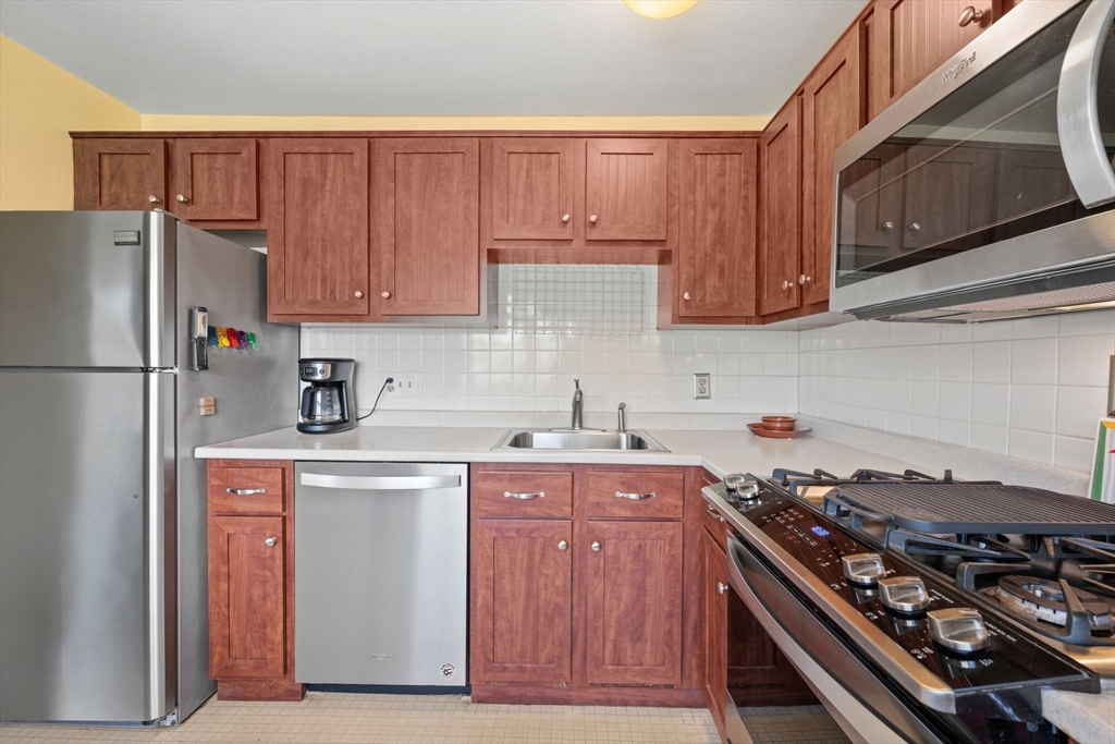 103 Farrwood # 3