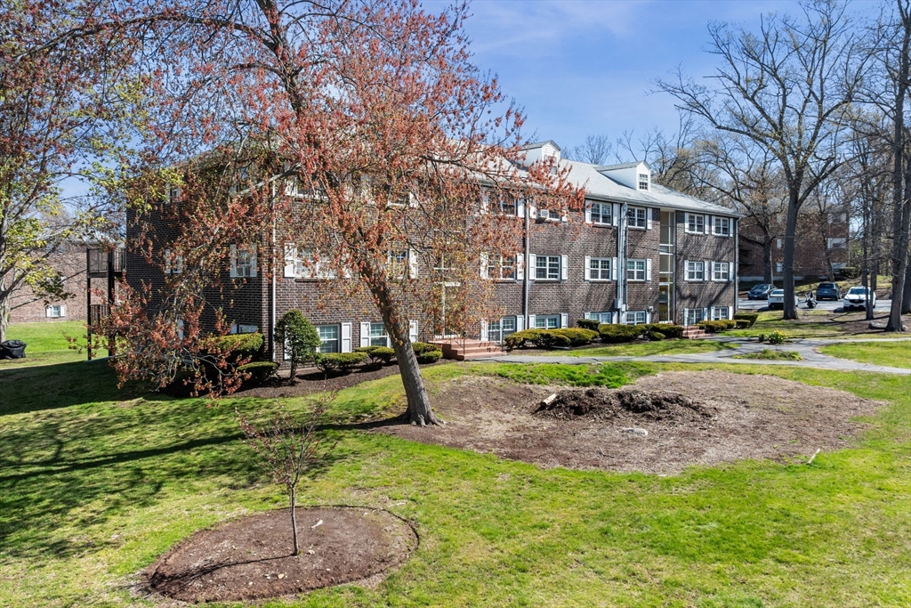 103 Farrwood # 3