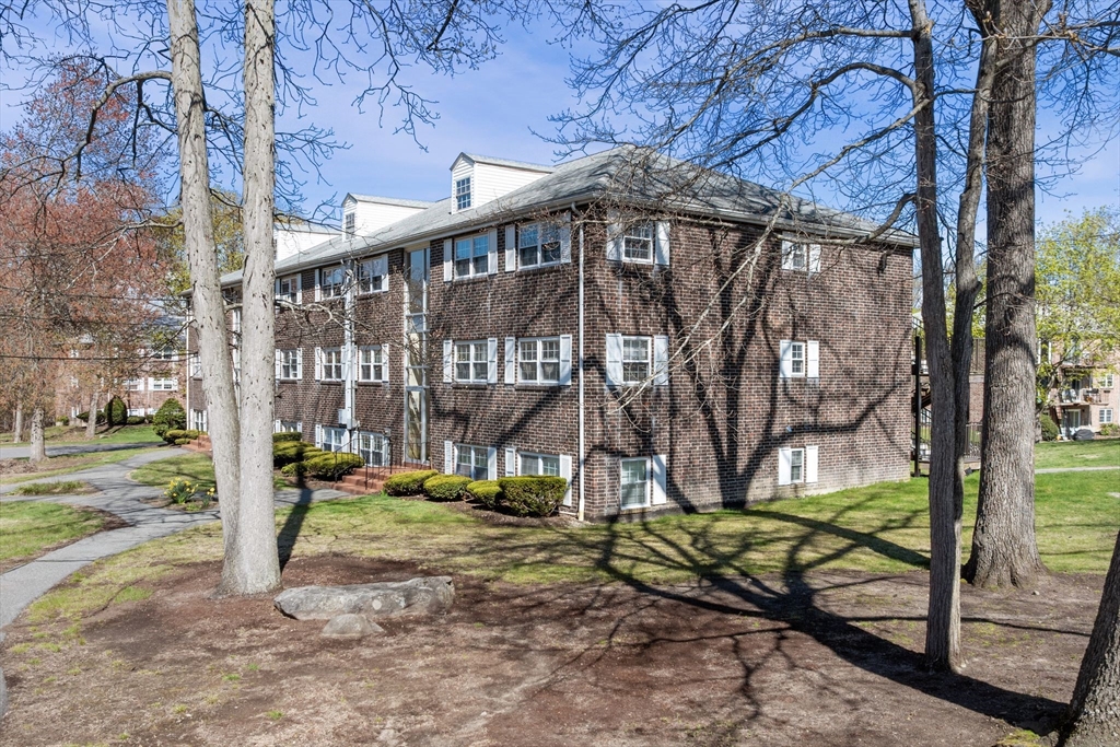 103 Farrwood # 3