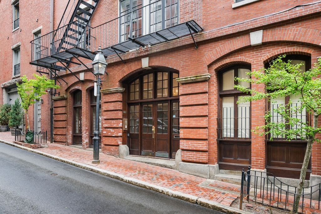 40 Joy St # 9