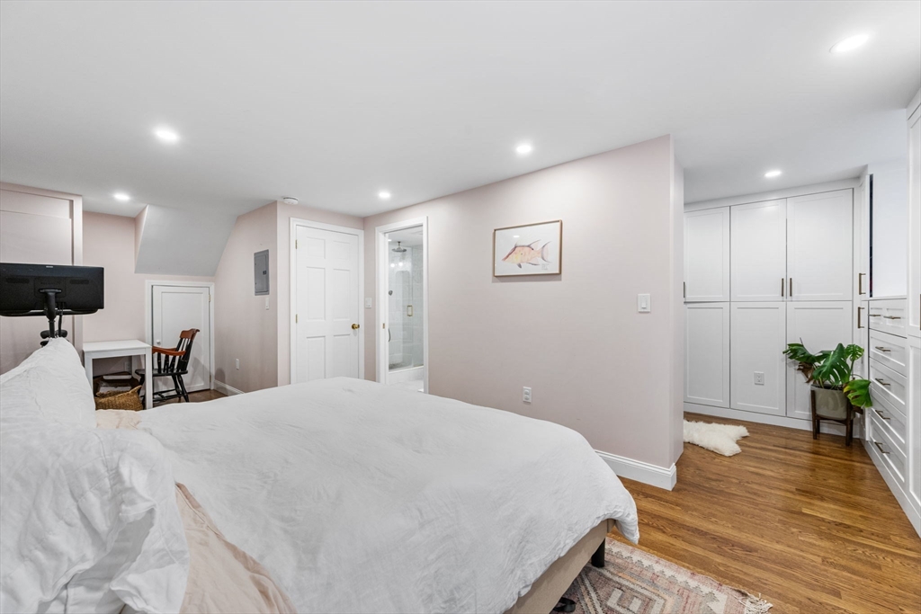 40 Joy St # 9