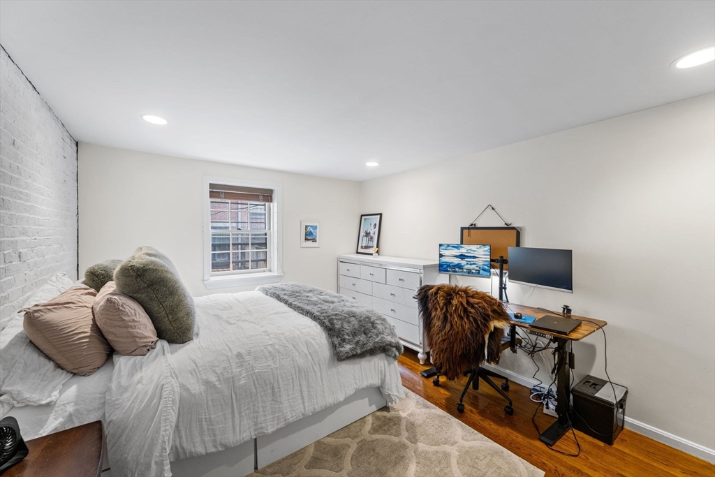 40 Joy St # 9