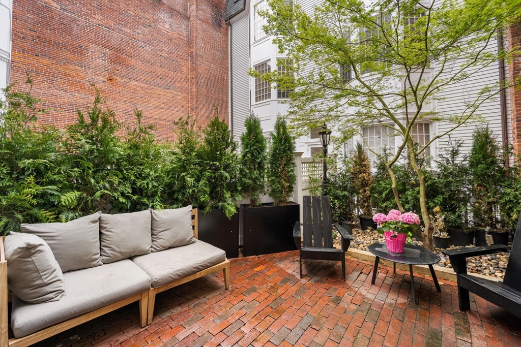 40 Joy St # 9