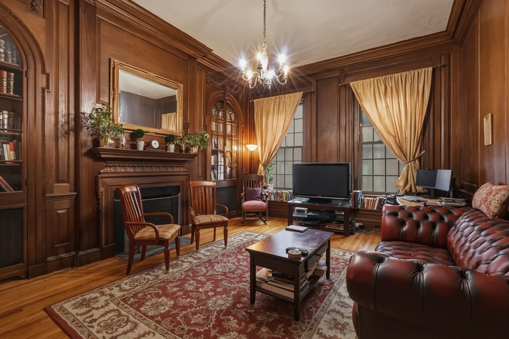 61 Marlborough # 6