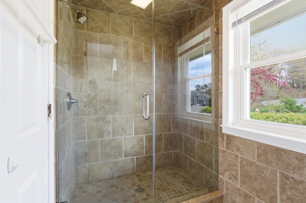 11 Harbor Hill Drive # 11