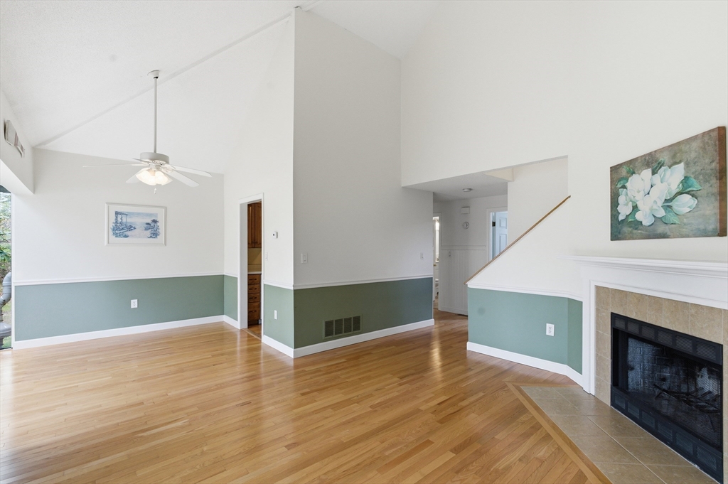 11 Harbor Hill Drive # 11