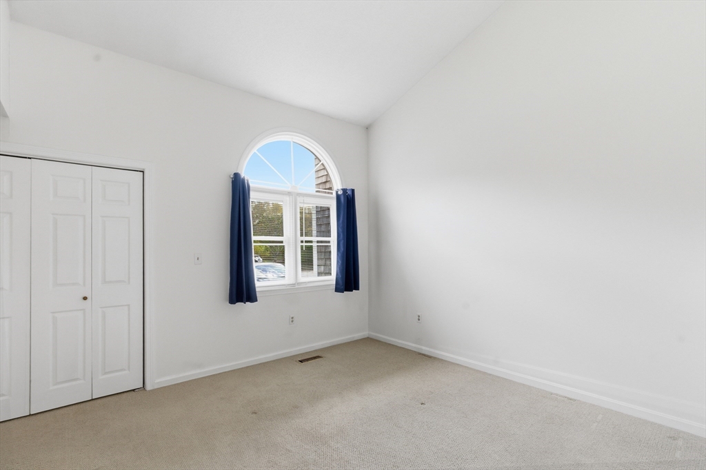 11 Harbor Hill Drive # 11
