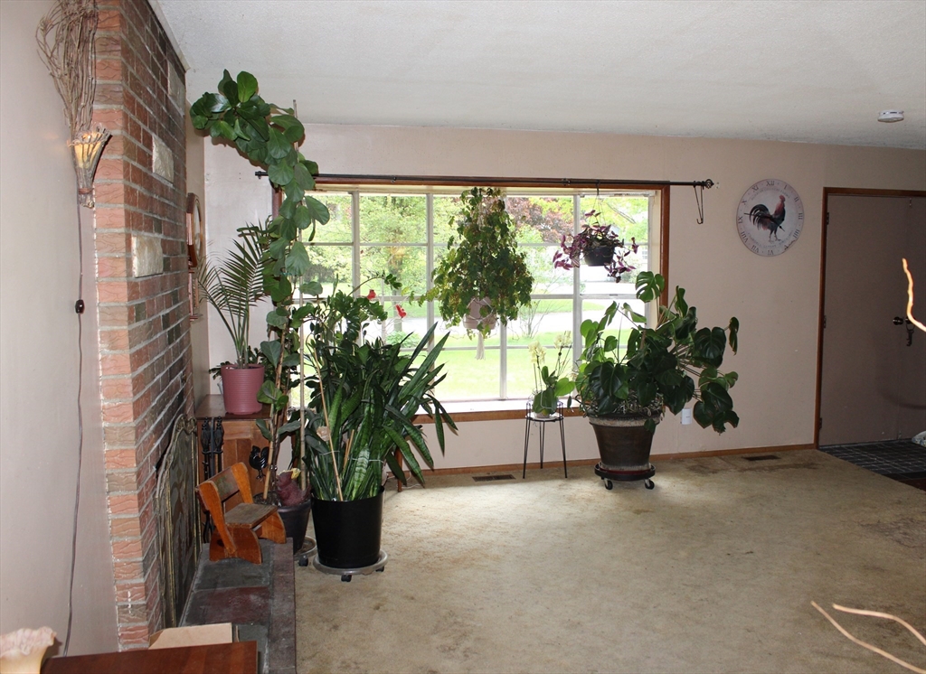 4 Skyline Dr