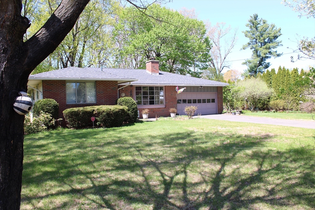 4 Skyline Dr
