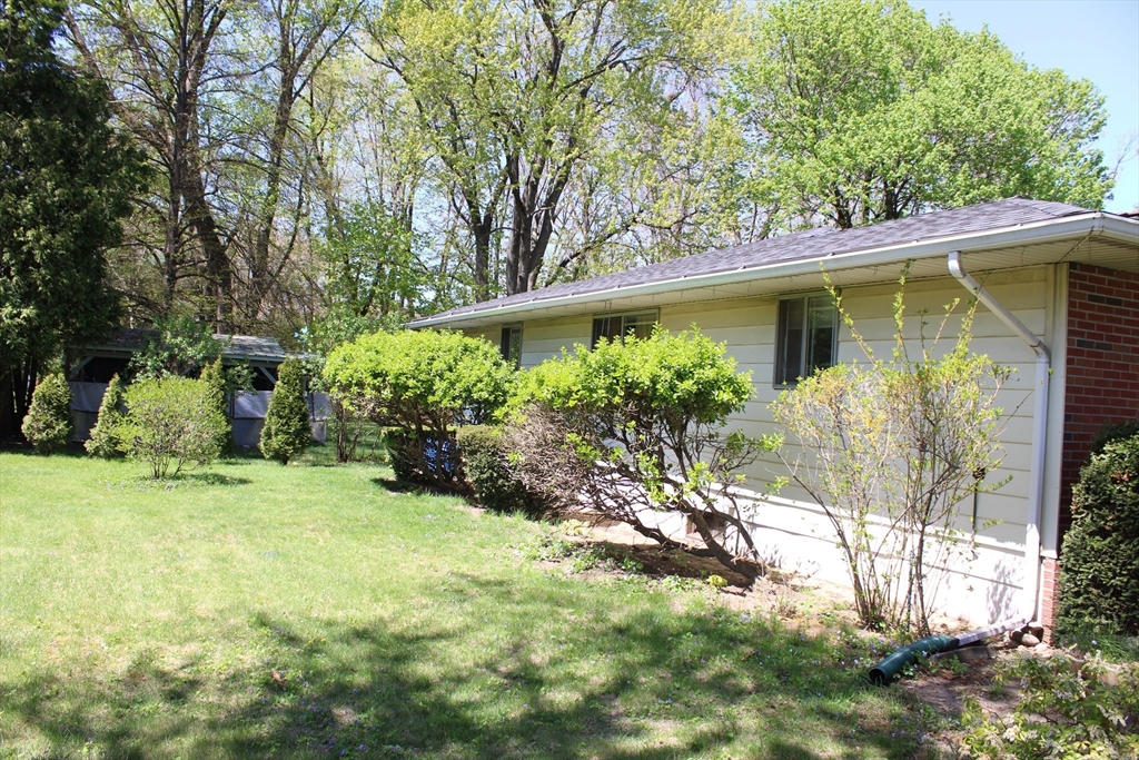 4 Skyline Dr