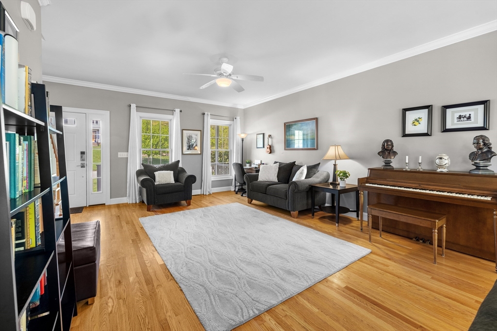 243 Cottrell Rd