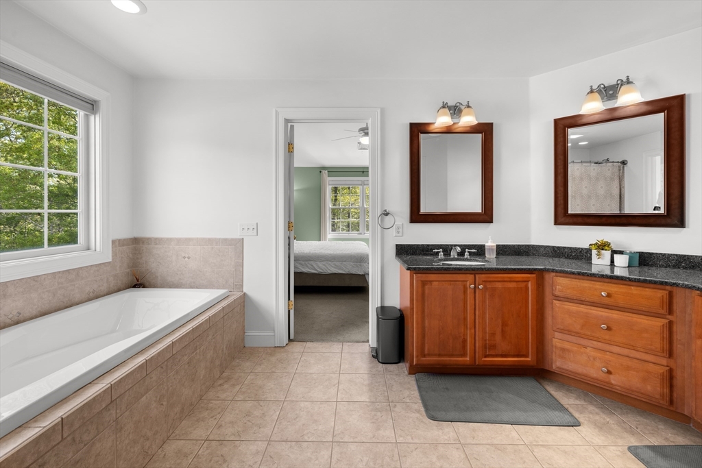243 Cottrell Rd