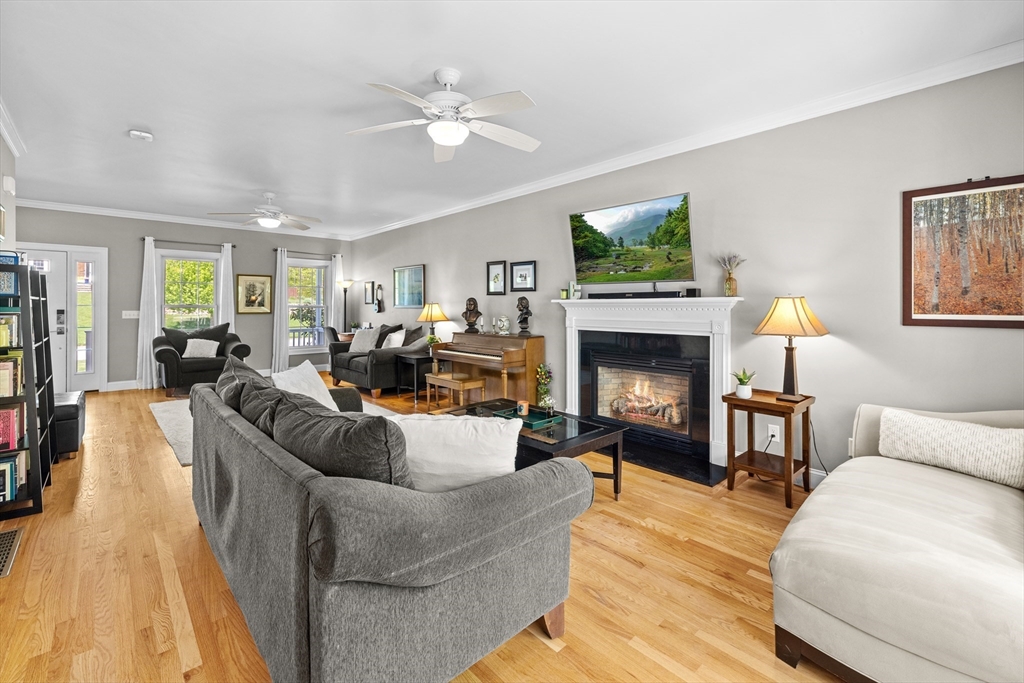 243 Cottrell Rd