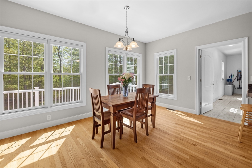 243 Cottrell Rd