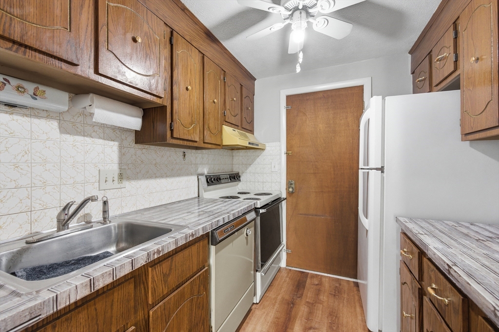 358 Broadway # 18
