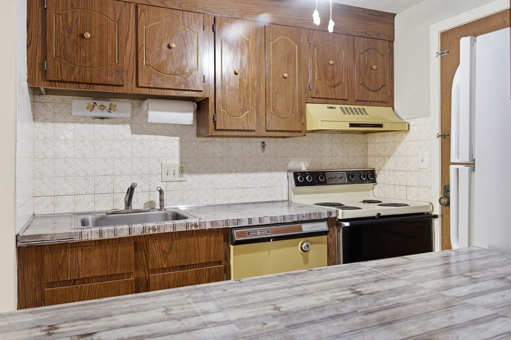 358 Broadway # 18