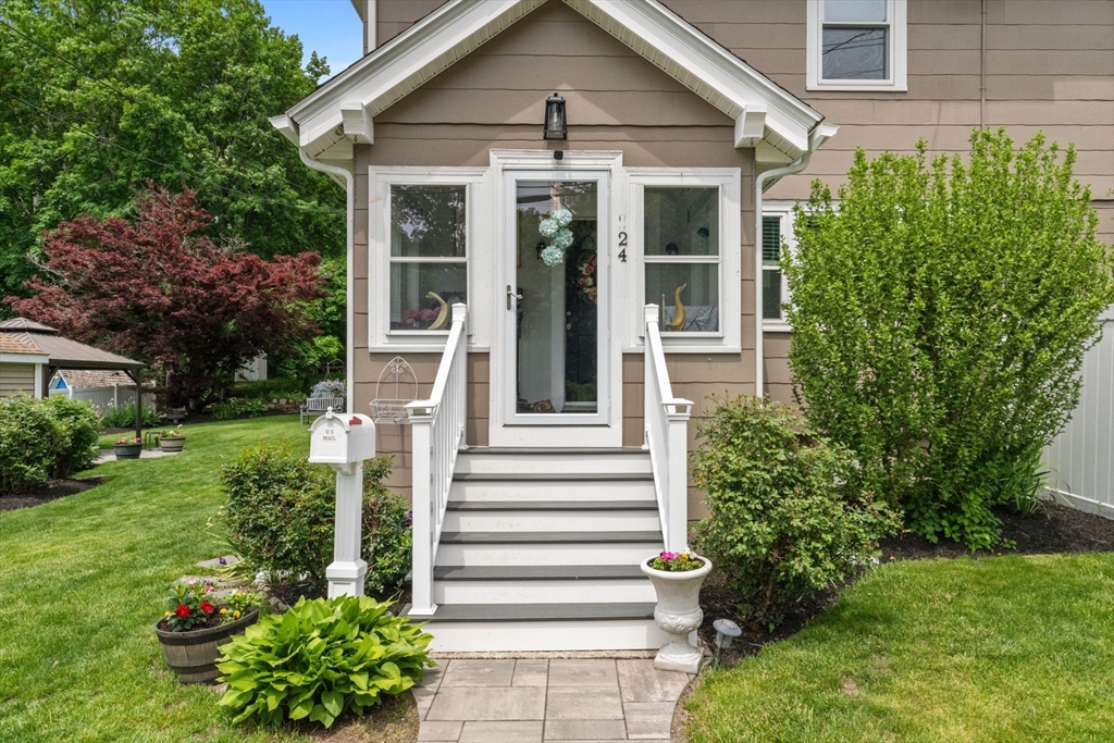 24 Northrop St # 1