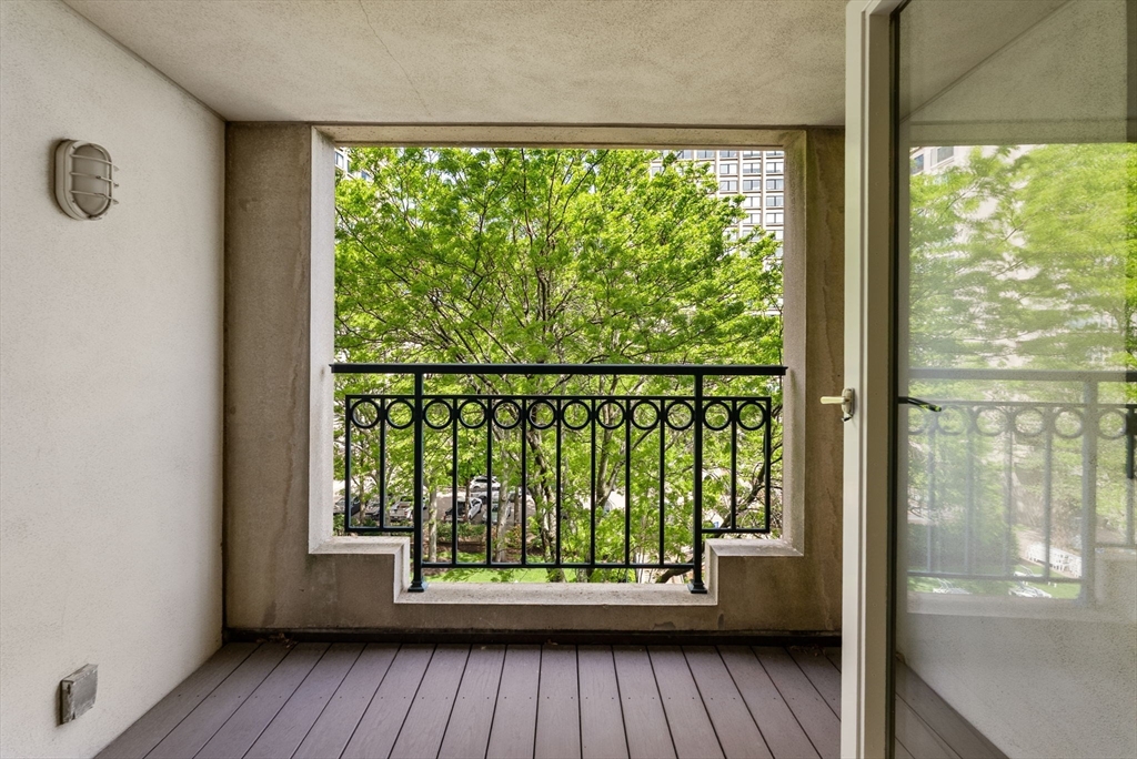 20 Rowes Wharf # 505