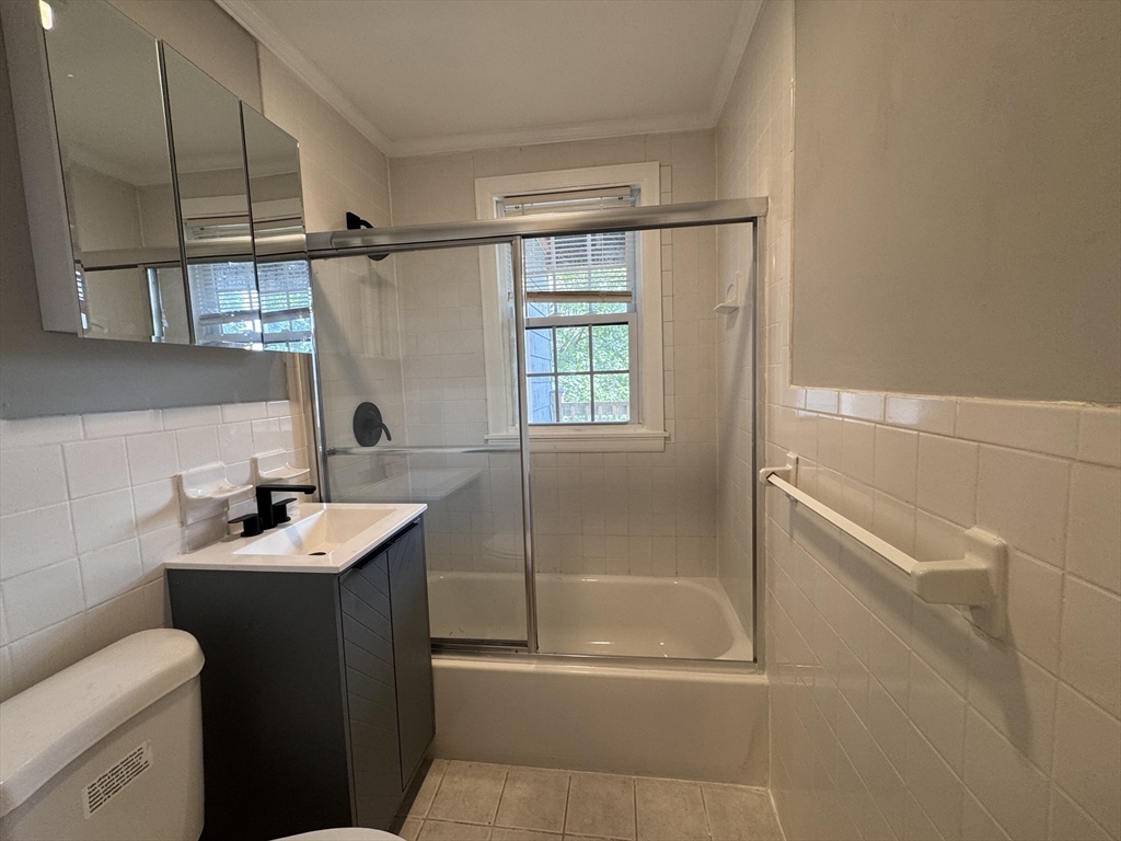 11 Ginita St # U3