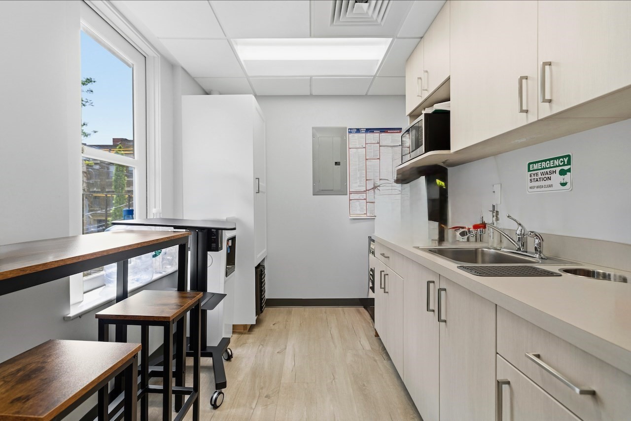 1051 Beacon St # 306