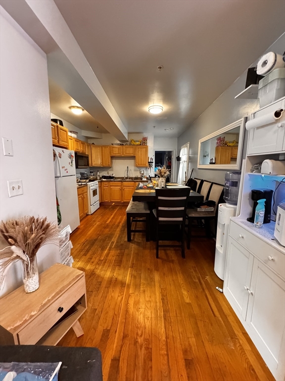 23 Wyman St