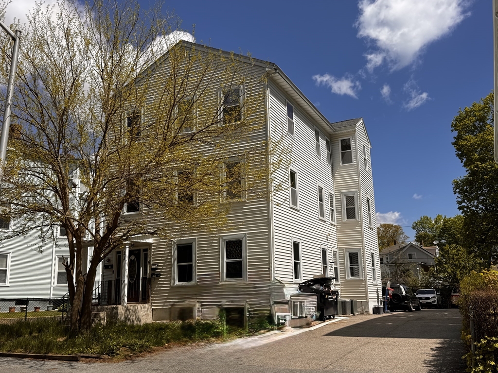 23 Wyman St