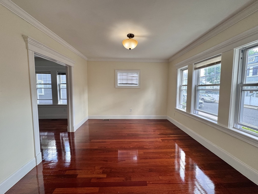 10 Woodfield St # 10
