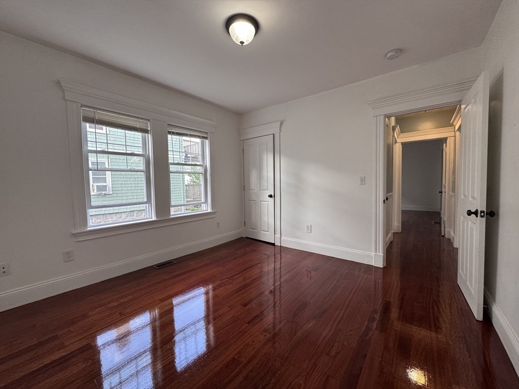 10 Woodfield St # 10