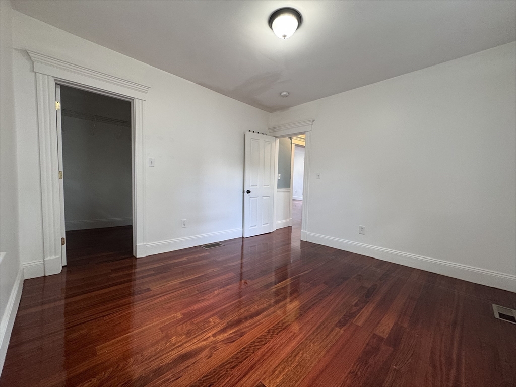 10 Woodfield St # 10