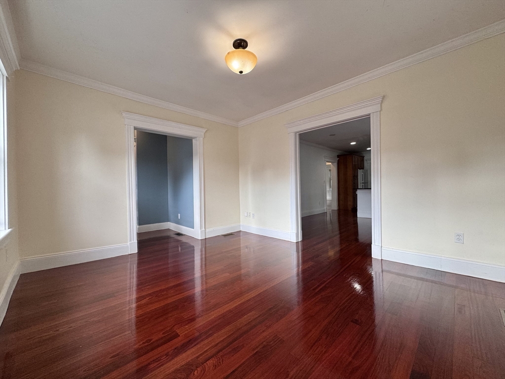 10 Woodfield St # 10