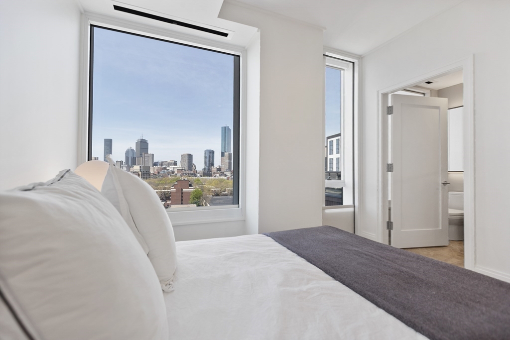 380 Harrison Ave # 12J