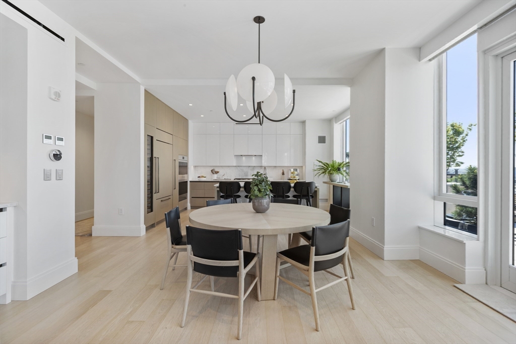 380 Harrison Ave # 12J