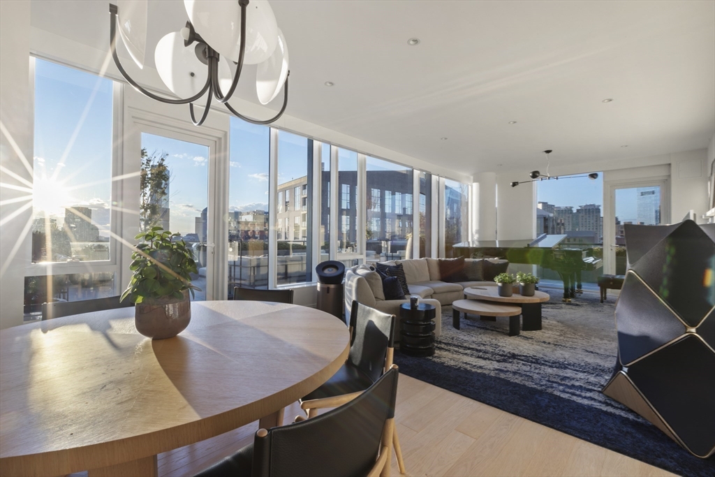 380 Harrison Ave # 12J