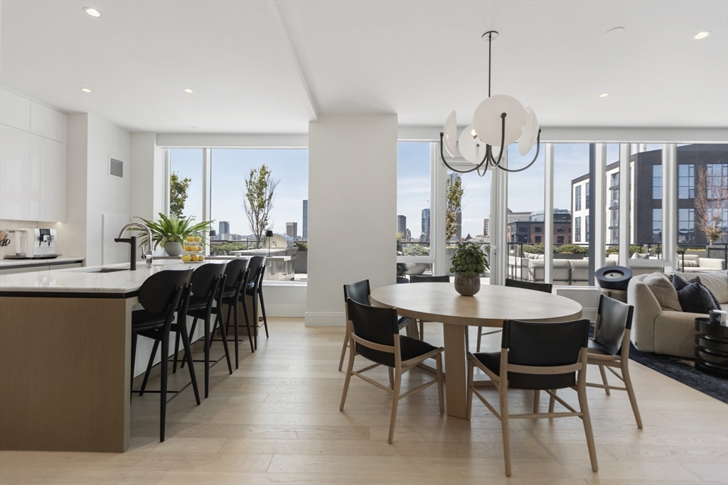380 Harrison Ave # 12J