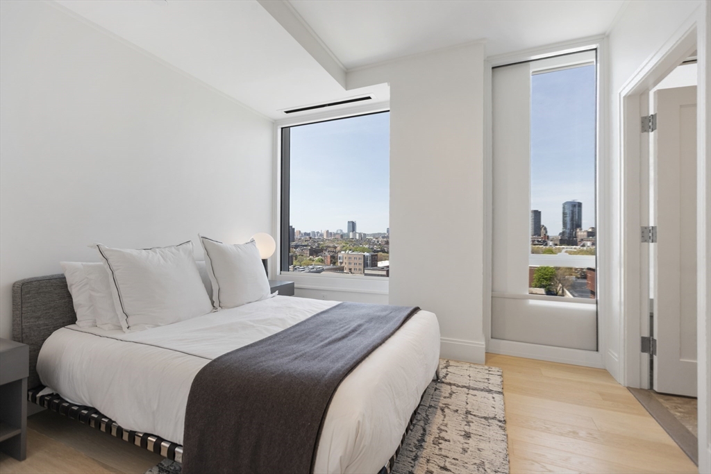 380 Harrison Ave # 12J