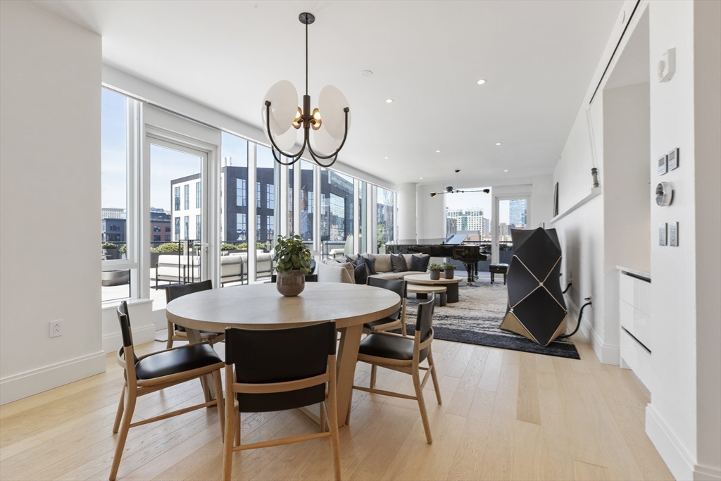 380 Harrison Ave # 12J