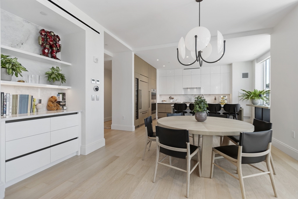 380 Harrison Ave # 12J