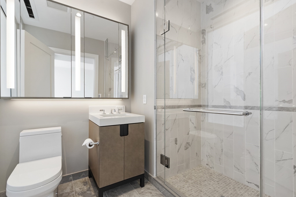380 Harrison Ave # 12J