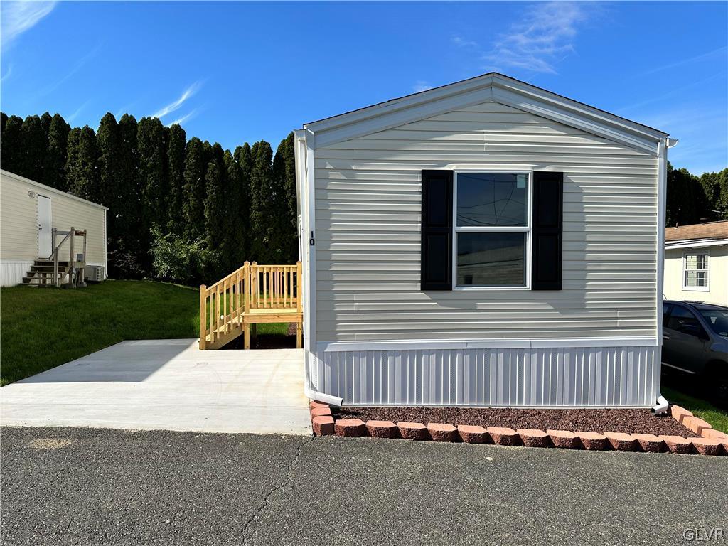 10 Woodland Lane Lot #10
