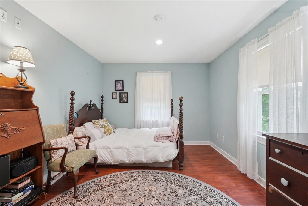137 South St
