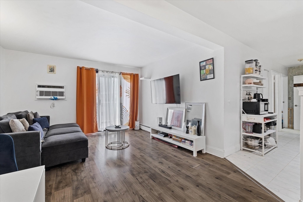 35 Hosmer St # 24