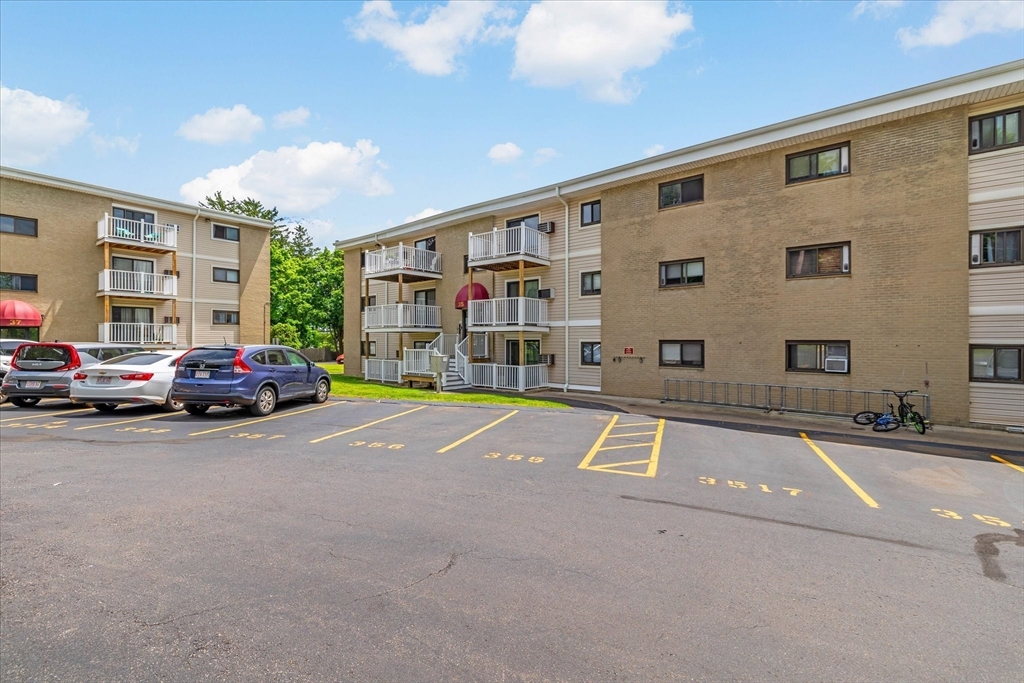 35 Hosmer St # 24