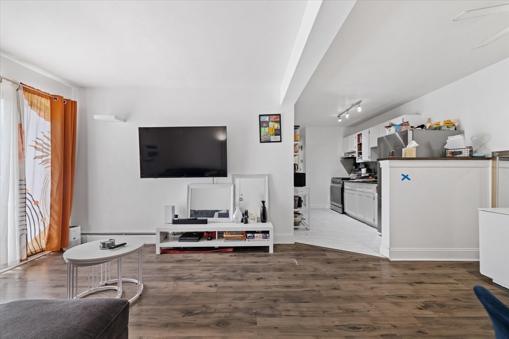 35 Hosmer St # 24