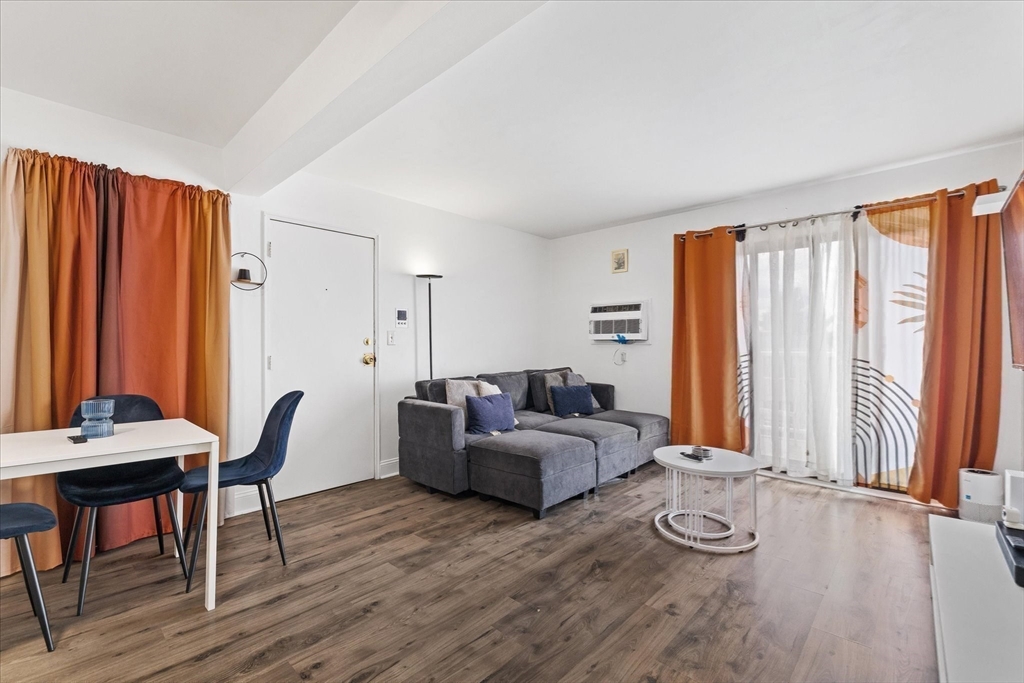 35 Hosmer St # 24