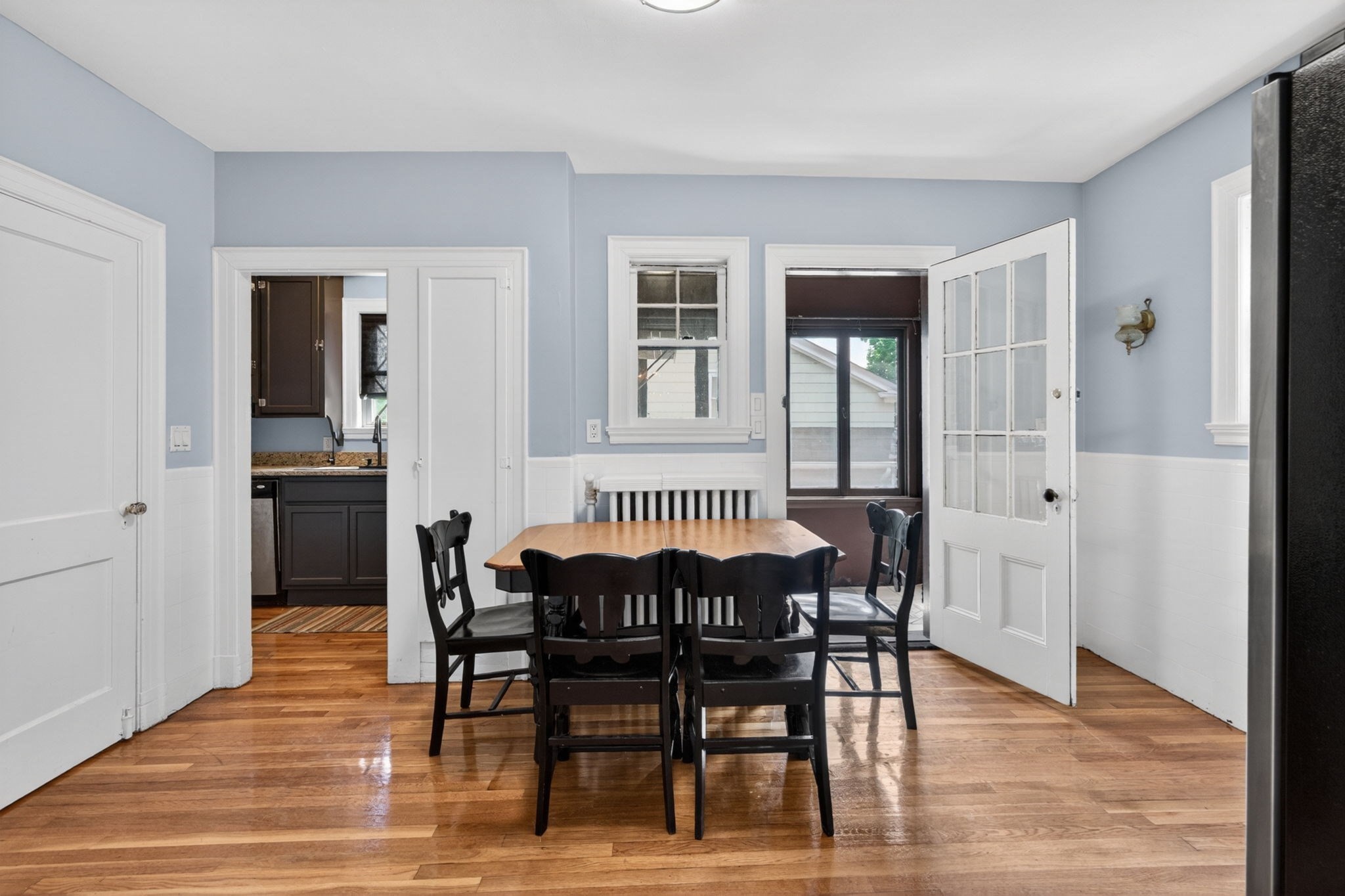 28 Thurlow Ave
